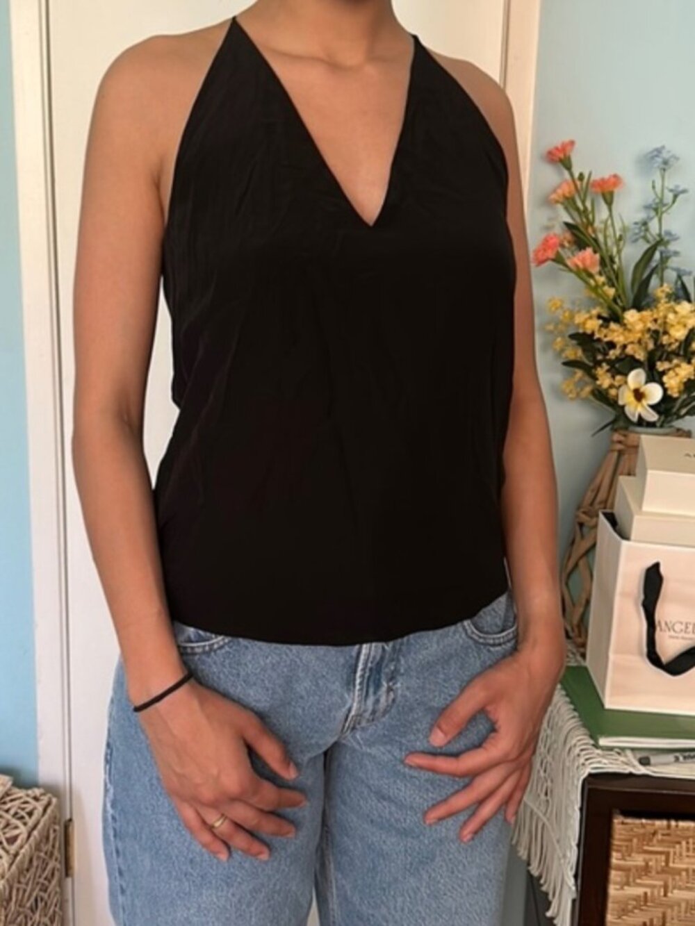 Suistudio Women's Rickie V-Neck Pure Silk Camisole Black 4-6